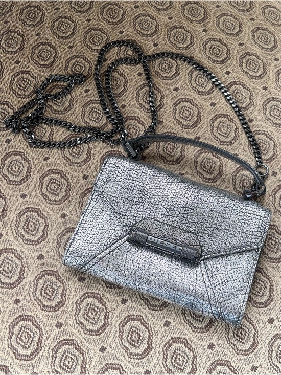 Diesel Handbags - Diesel Metallic Silver Leather  Crossbody Chain Wallet Purse